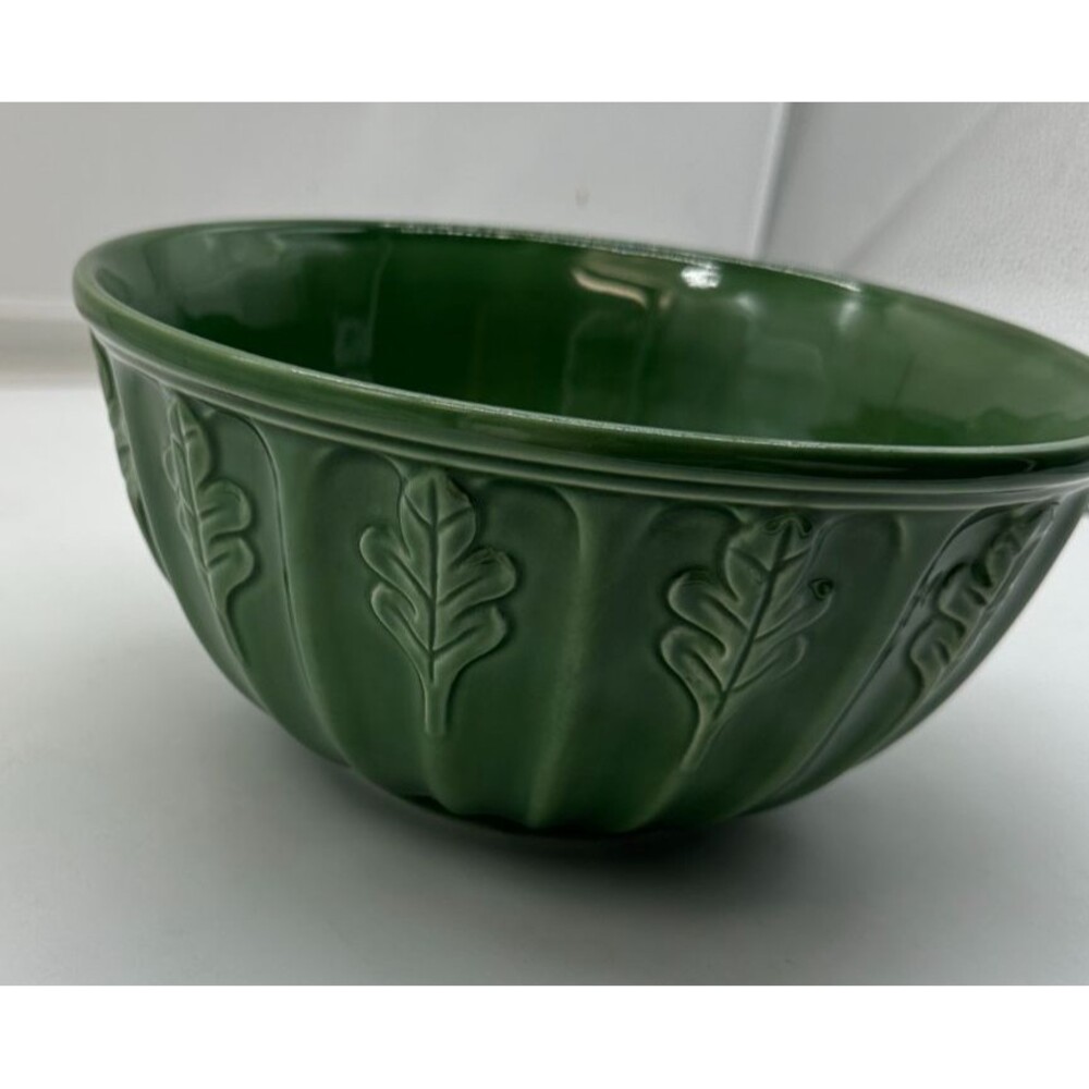 Furio Home Green Embossed Leaf Mixing Bowl 8.25” Ceramic Stoneware EUC Large